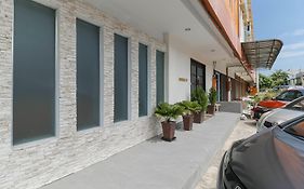 Reddoorz At Nagoya Indah Batam